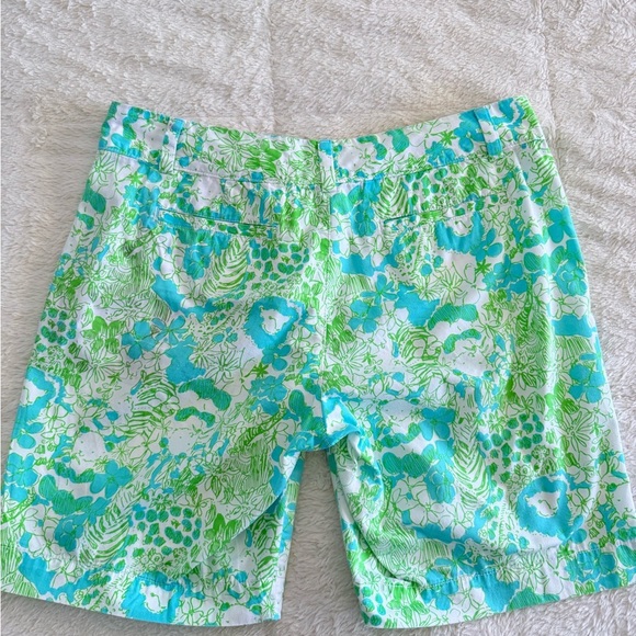 Lilly Pulitzer Bermuda Shorts in “It’s a Zoo” print - Picture 5 of 5